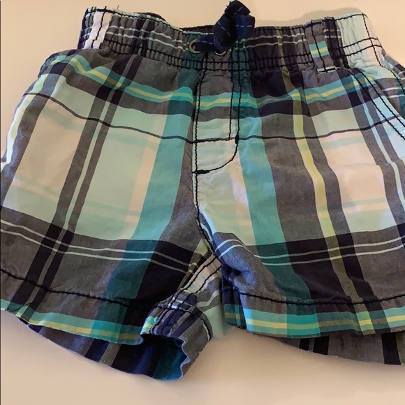 18-month boys lot (one new tagged onesie included) - Picture 4 of 8